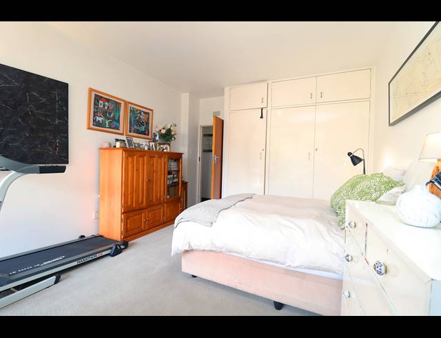 1 BEDROOM APARTMENT FOR SALE IN HOUGHTON ESTATE